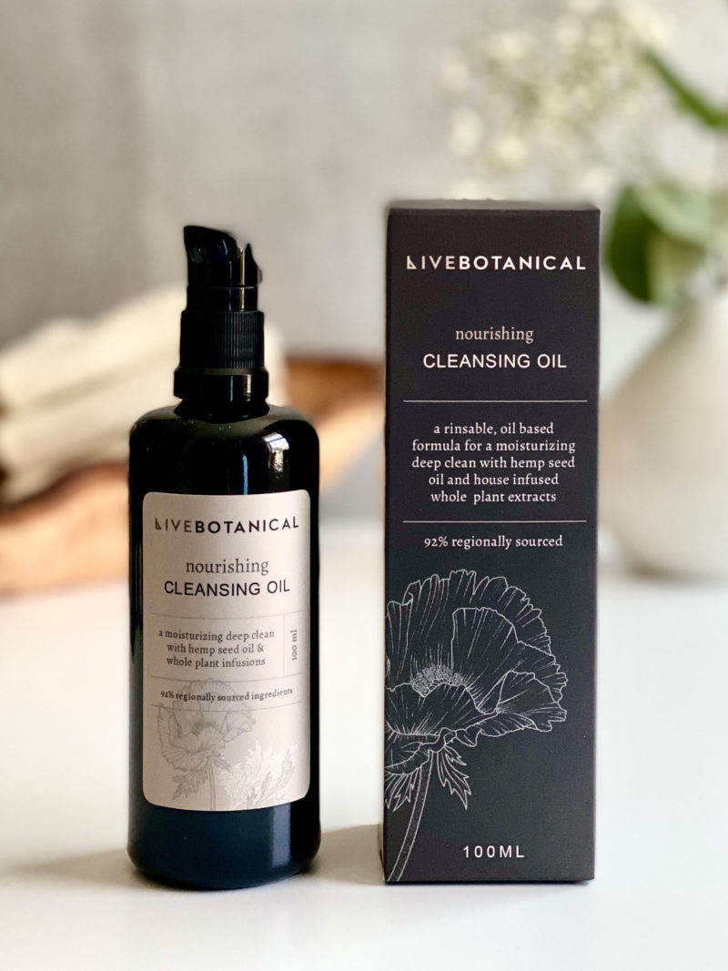 Live Botanical | Nourishing Cleansing Oil | Boxwalla