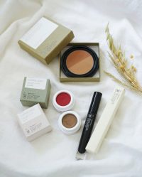 Manasi 7 Makeup Box