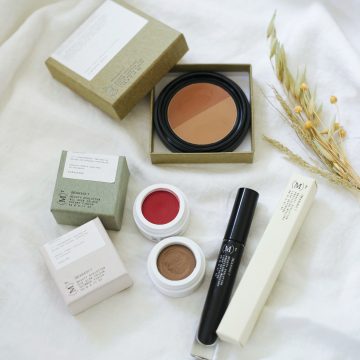 Boxwalla x Manasi 7 Makeup Box features FOUR full sized products All Over Colour Damaskino, Eye Glow Colour Sublime, Custom Contour Duo Cinnabar Mocha and Precision Mascara in Obsidian