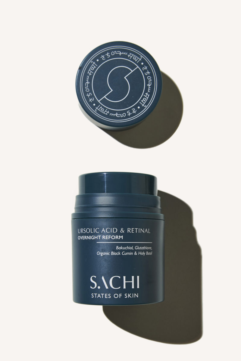 Sachi Ursolic Acid & Retinal Overnight Reform combines retinaldehyde, ursolic acid, bakuchiol and glutathione which are very effective for anti-aging & dark spots